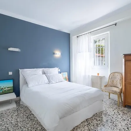 House With Heated Swimming Pool Cannes